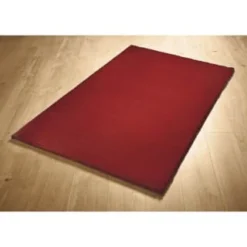 B&M Aspen Faux Fur Rug 60 X 110cm - Deep Red