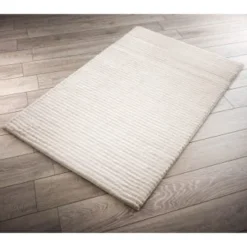 B&M Alaska Faux Fur Rug 60 X 110cm - Cream