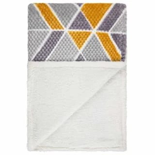 B&M Simply Geo Waffle Throw - Ochre 3 B&M Simply Geo Waffle Throw - Ochre - Image 3